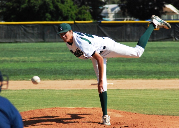 McCreery pitched a complete game three-hitter to defeat Elsinore, 3-1.