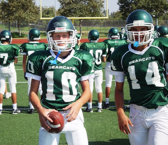 Quarterbacks Tanner Diebold, No. 10, and Joey Halabrin. Don't worry, Diebold had his eyes open when the game started.